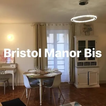 Bristol Manor Bel F3 Face Aux Thermes Apartmán *
